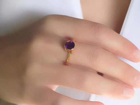 טבעת כסף מצופה זהב ואמטיסט